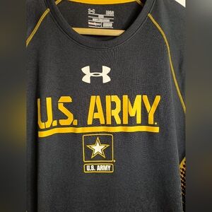 U.S. Army Under Armour Large HeatGear Performance Military Veteran Gym Workout